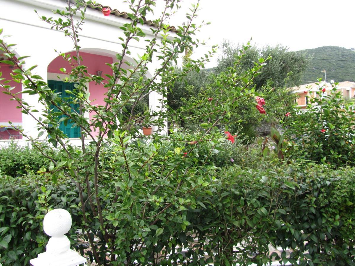 Vanilla House Палеокастрица Екстериор снимка