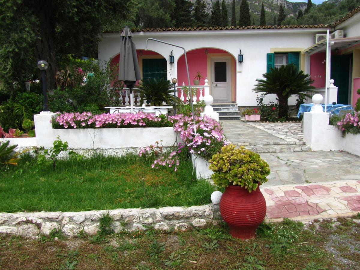 Vanilla House Палеокастрица Екстериор снимка