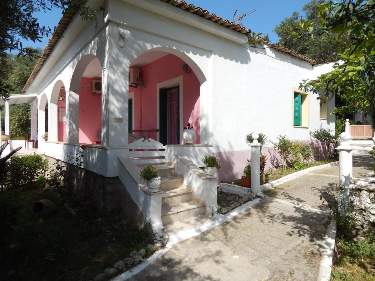 Vanilla House Палеокастрица Екстериор снимка